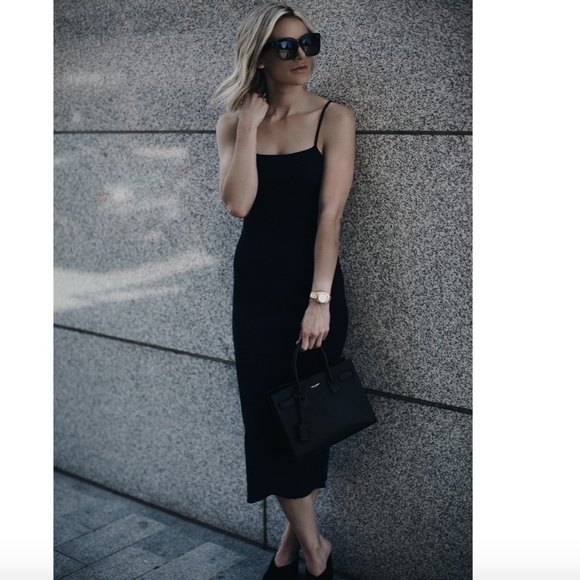 New Helfriech Kri midnight navy rib knit dress - Picture 3 of 6